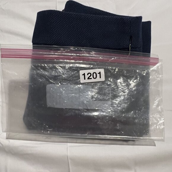 NWT LOFT Marisa Mid-Rise Skinny Pants straight thru the hip size 2 Navy - Picture 9 of 10